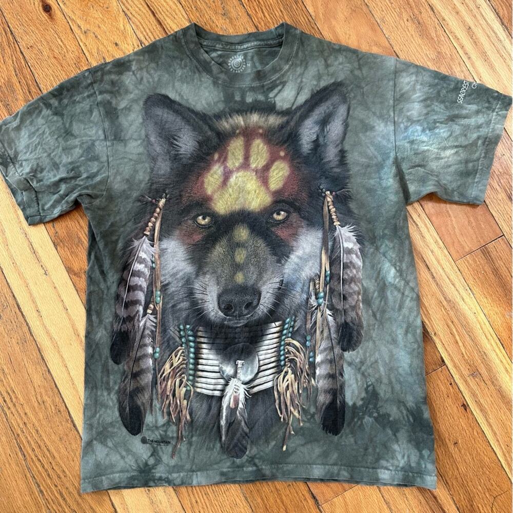 The Mountain 2014 Seacrest Wolf Preserve Graphic Tee Size M